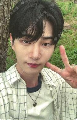 Weekend EVERLINE JOOCHANGUK photocard image