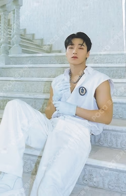THE WORLD EP.2 : OUTLAW PLATFORM VER. SAN photocard image