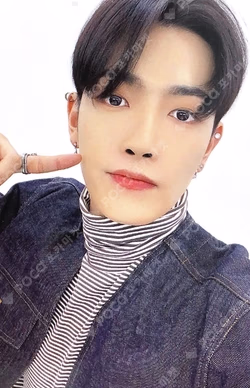ATEEZ HONGJOONG photocard image