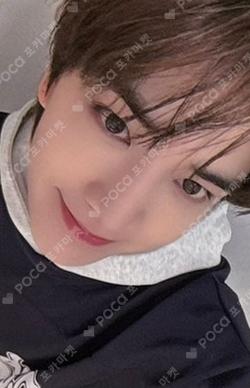 Unexpected EVERLINE YOUNGHOON photocard image