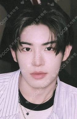 Kick Out, Flip Now! Get Ready ver. Minje photocard image