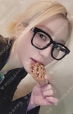 Playlist #You Are You SOUND WAVE SUA photocard image