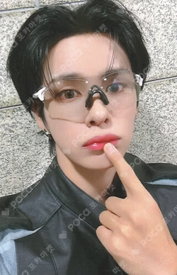 FIND THE ORBIT MAKESTAR SERIM photocard image