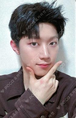 HOUSE OF TRICKY : Trial And Error EVERLINE LUCKY DRAW HYUNWOO photocard image