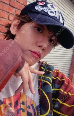 Essence of Reverie KTOWN4U POP-UP STORE LUCKY DRAW BAEKHYUN photocard image