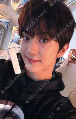 YOUNI-T JUMP UP KYUNGMUN photocard image