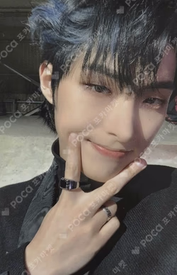 THE WORLD EP.1 : MOVEMENT A VER. MINGI photocard image