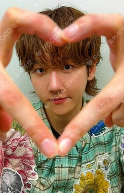 Essence of Reverie WITHMUU LUCKY DRAW BAEKHYUN photocard image