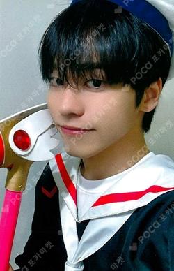 Part.1 ONF:MY IDENTITY JUMP UP U photocard image