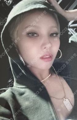 We are [POCAALBUM] Photobook Ver. MAKESTAR SOYEON photocard image
