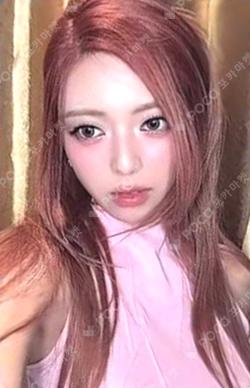 Girls Will Be Girls BINDER Ver. YUNA photocard image