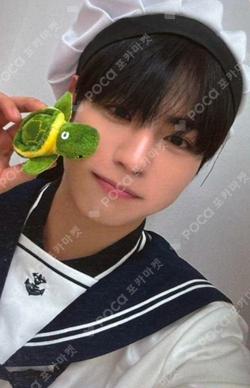 HOT MESS BEATROAD KEITA photocard image