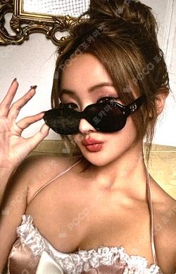 PUBLIC BEACON BELLE photocard image