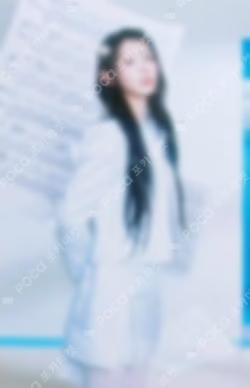 2025 ILLIT GLITTER DAY IN SEOUL TRADING CARD