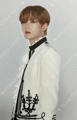 2022 WEi CONCERT - FIRST LOVE PHOTOCARD SET KIMJUNSEO photocard image