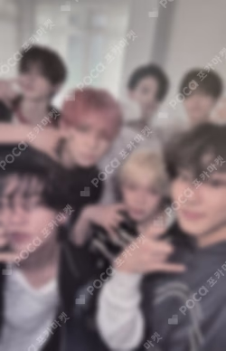 ROMANCE : UNTOLD -daydream- Weverse US Exclusive Unit photocard image