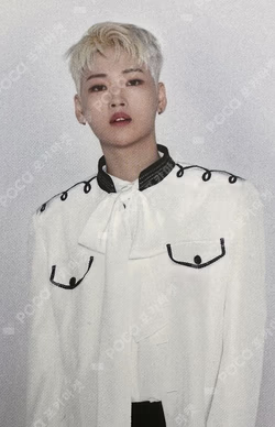 2022 WEi CONCERT - FIRST LOVE PHOTOCARD SET