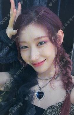 CRAZY IN LOVE FANU CHAERYEONG photocard image