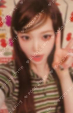 HOT IDOUSTAGE LUCKY DRAW KIM CHAEWON photocard image