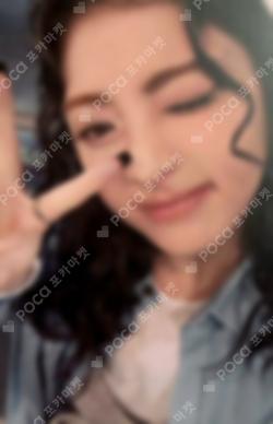 CRAZY RAKUTEN STREAMING CAMPAIGN HUH YUNJIN photocard image