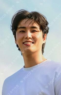 BONTERRA Young K photocard image