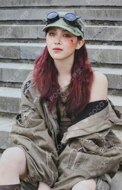 ITZY RYUJIN photocard image