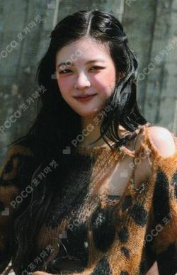 Girls Will Be Girls YES24 LIA photocard image