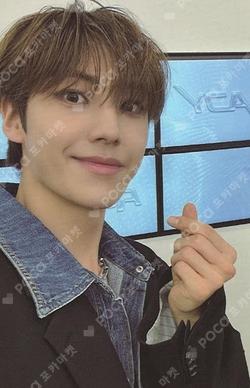 YOUNI-T Utopia Ver. EUNSANG photocard image