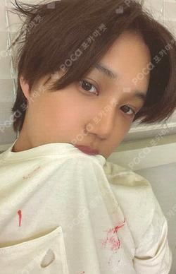 Peaches Kisses ver. KAI photocard image