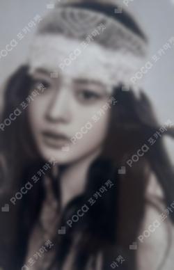 bomb TOWER RECORD MINJU photocard image