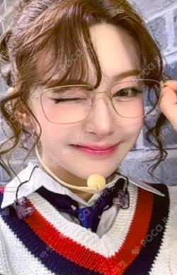 4th anniversary ONLY 4 SWITH POP-UP STORE pt.2 REWARD Seeun photocard image