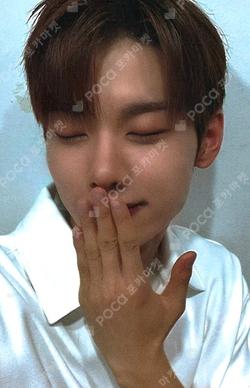 RIDE or DIE JUMP UP LEEJEONGHYEON photocard image