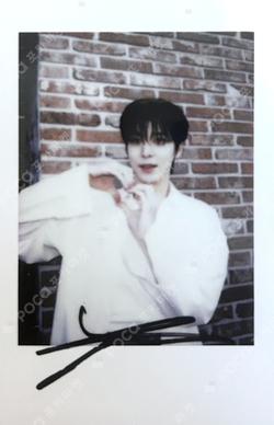 ATEEZ YUNHO photocard image