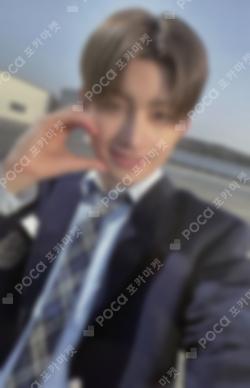 Sparkling Blue MAKESTAR LUCKY DRAW JIHOON photocard image