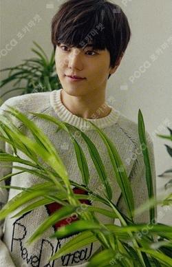2018 INFINITE SEASON'S GREETINGS LeeSeongJong photocard image