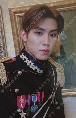 SALUTE LOYAL VER. PARK WOO JIN photocard image
