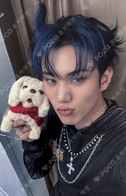 DUH! WHOSFAN INTAK photocard image