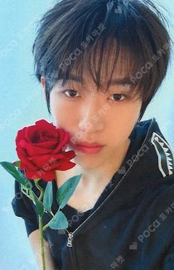 YOUNI-T MAKESTAR DEY photocard image