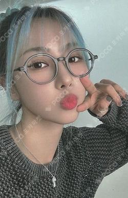 Dreamcatcher 2024 World Tour [Luck Inside 7 Doors] in EUROPE Trading Card YOOHYEON photocard image
