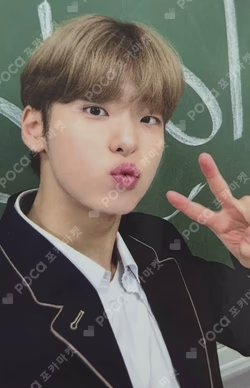 ON YES24 Kim Do Gyun photocard image