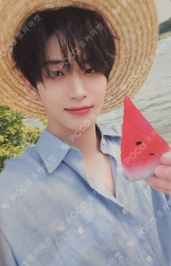 Dare to Crave BROADCAST JUNGMO photocard image