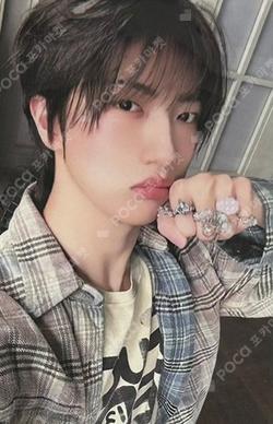 Dare to Crave STARSHIPSQUARE WONJIN photocard image