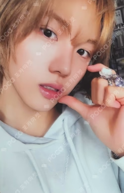 Dare to Crave STARSHIPSQUARE SEONGMIN photocard image