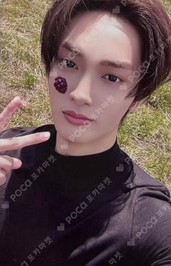 Dare to Crave MD ver. TAEYOUNG photocard image