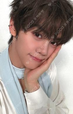 BLUE PARADISE QQ MUSIC KIM GYUVIN photocard image