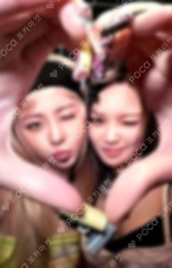 DIFFERENT LIMITED NOSTALGIC YLANG Ver. Unit photocard image
