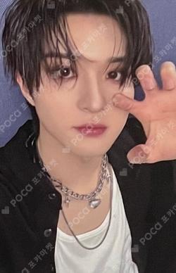 UNDENIABLE EVERLINE TRADING CARD Kim Woo Seok photocard image