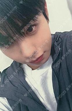 HOT MESS JUMP UP KEITA photocard image