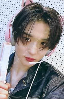 UNDENIABLE JUMP UP Kim Woo Seok photocard image