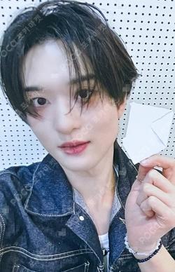 UNDENIABLE JUMP UP Kim Woo Seok photocard image